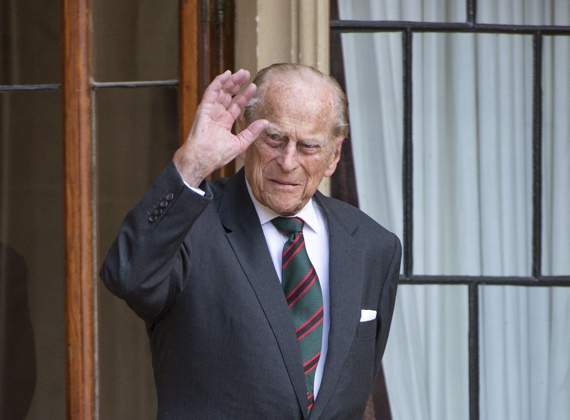 Printul Philip So ul Reginei Elizabeth A II a A Murit La 99 De Ani